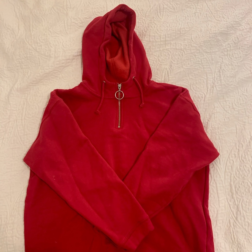 TOPSHOP | RED HALFZIP HOODIE | MEDIUM